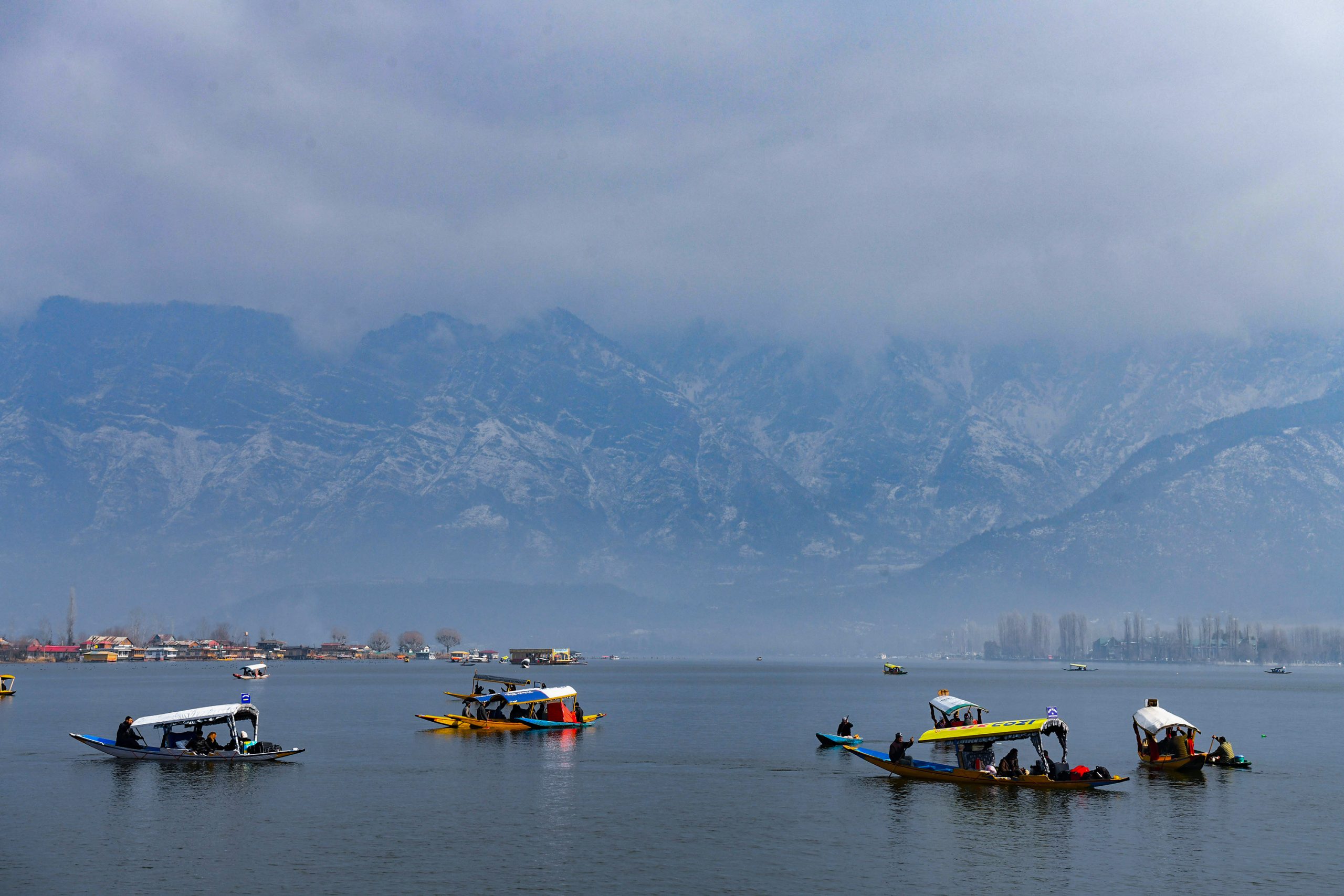 MeT predicts mainly dry, clear weather till March 25 – Rising Kashmir