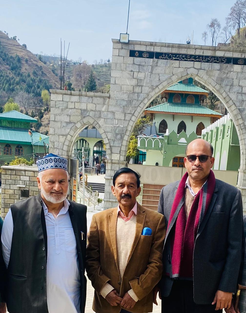 Shada Rai VC BGSBU visits Shahdara Sharief – Rising Kashmir
