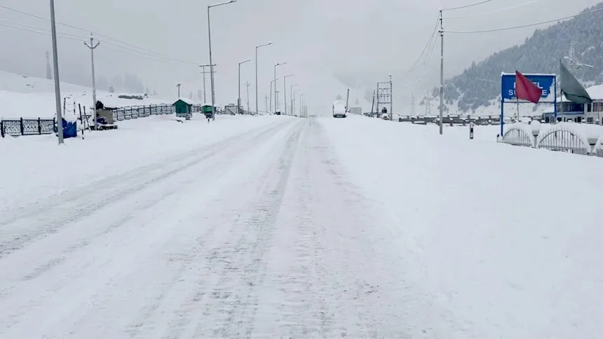 Snow-covered slopes bring hope to winter tourism industry