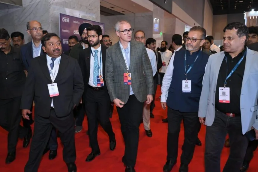 J&K Tourism eyes new markets at Mumbai travel meet