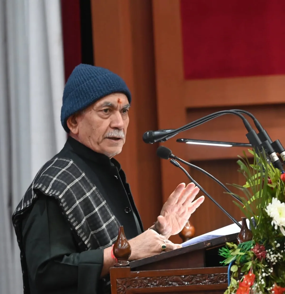 Politics has no role in sports: LG Sinha