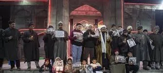 Kashmir stands as one against mosque massacre