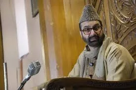 Mirwaiz, Political leaders greet people on Maha Shivratri