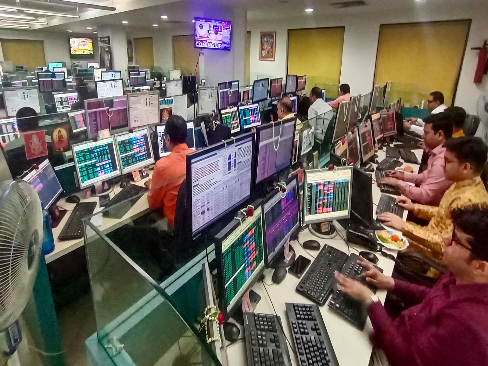 West Asia conflict continues to weigh down India’s stock indices; Sensex dips 829 points