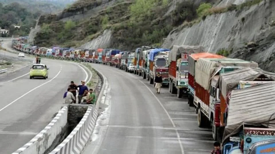 After years of disruptions, Srinagar–Jammu highway sees relief, with caveats